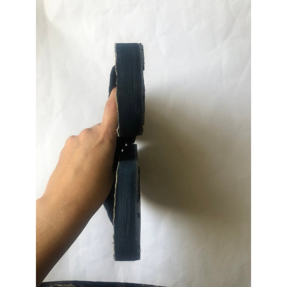 Samuel & Kevin Mens Size M Thong Sandals - Picture 4 of 7